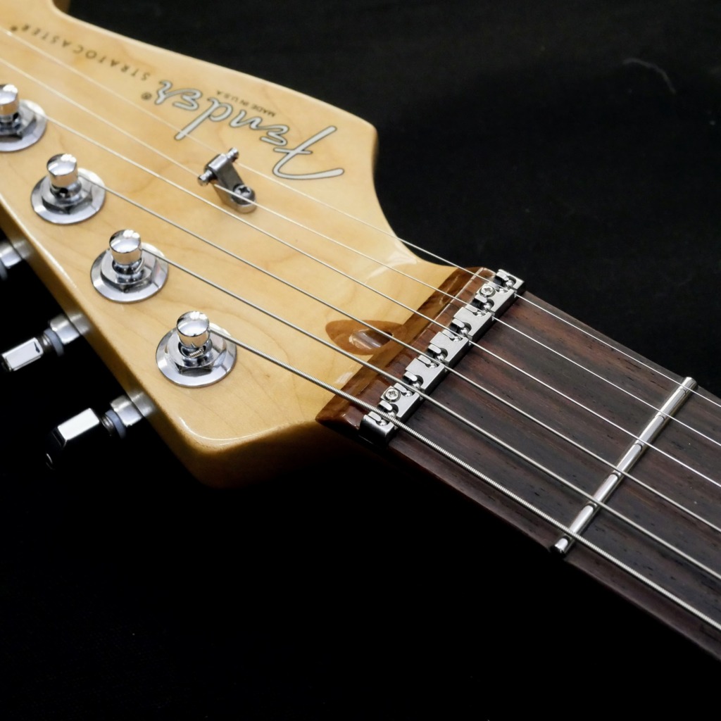 Fender Player Stratocaster ローラーナット ロックペグトレモロ 