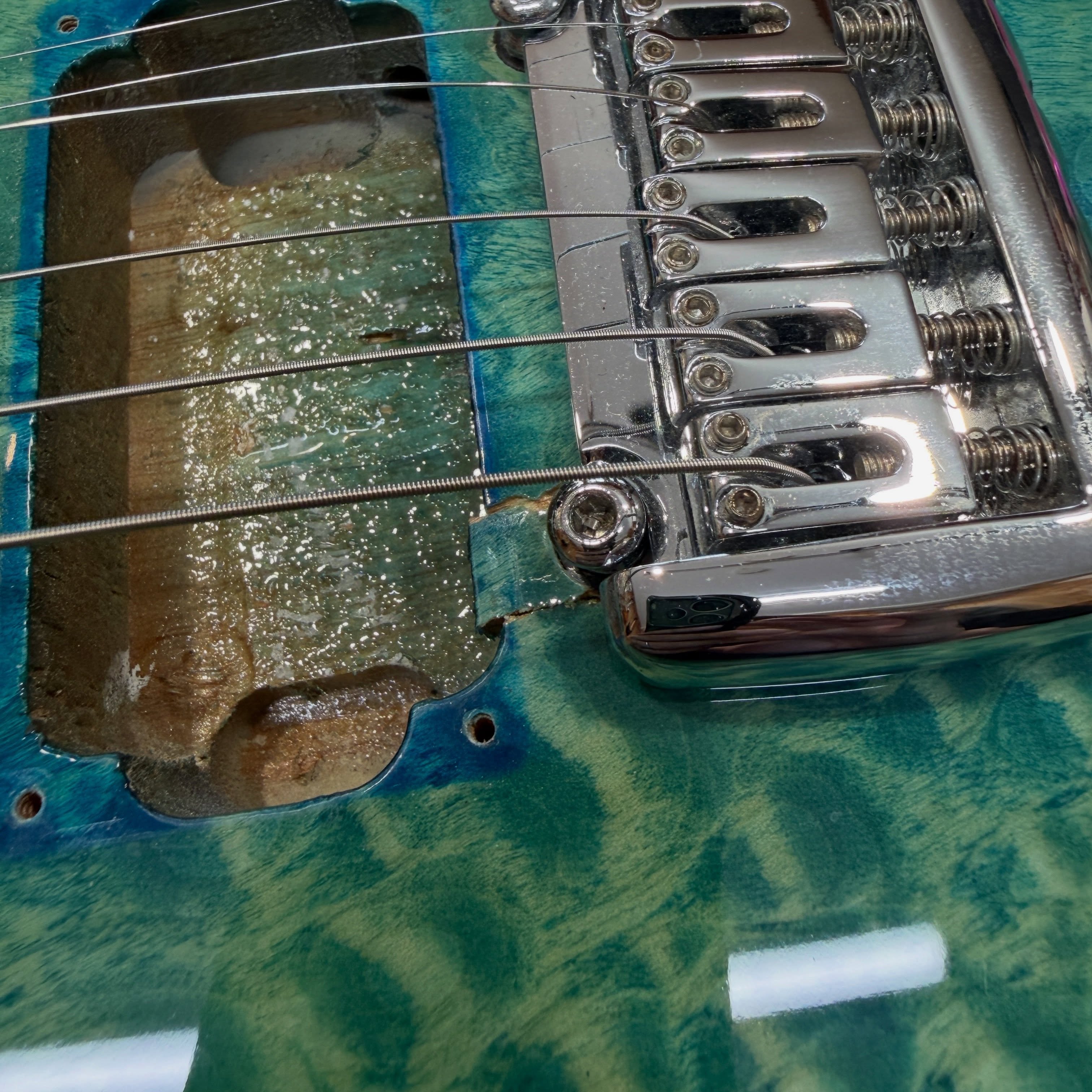 @miuraguitarworks on Instagram