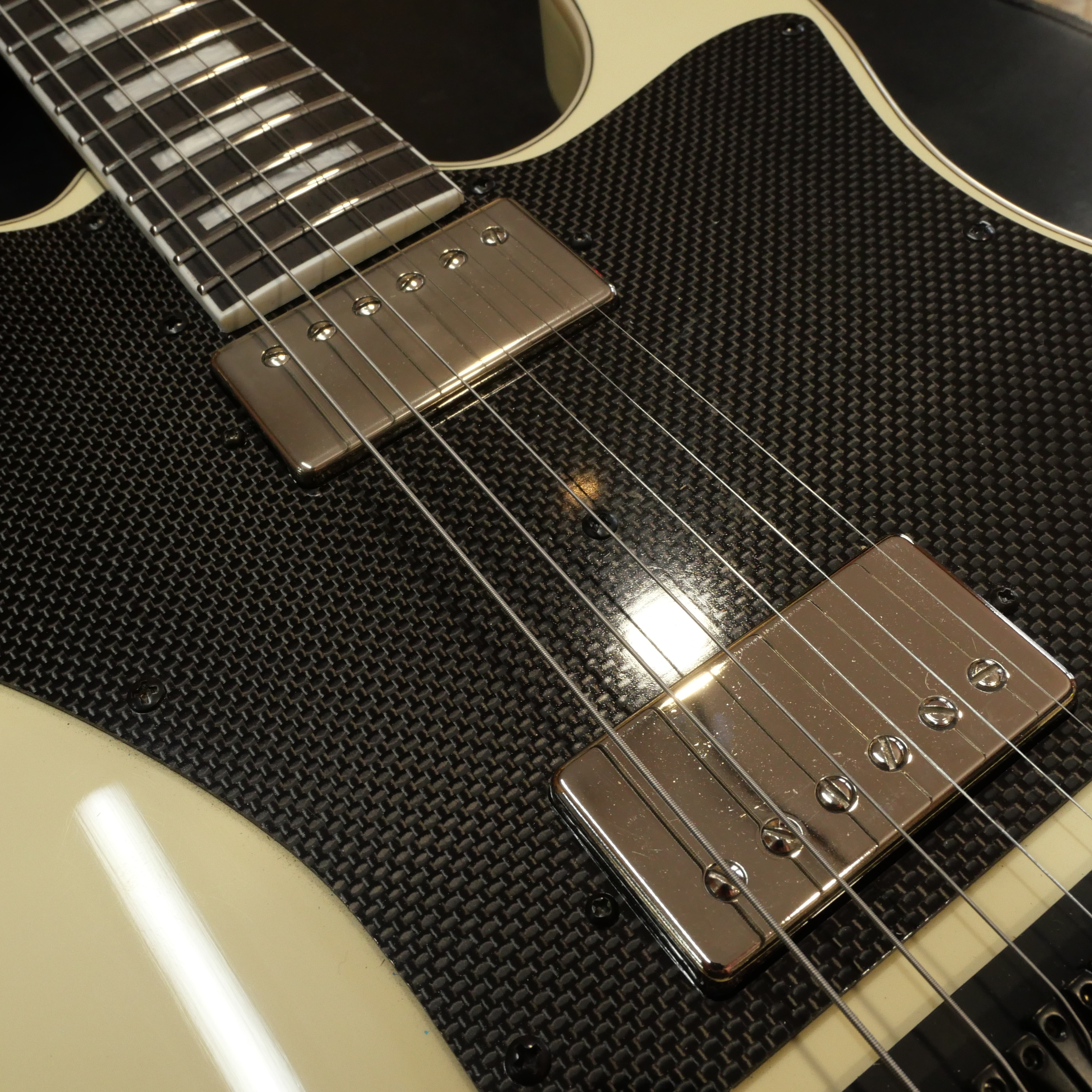 @miuraguitarworks on Instagram