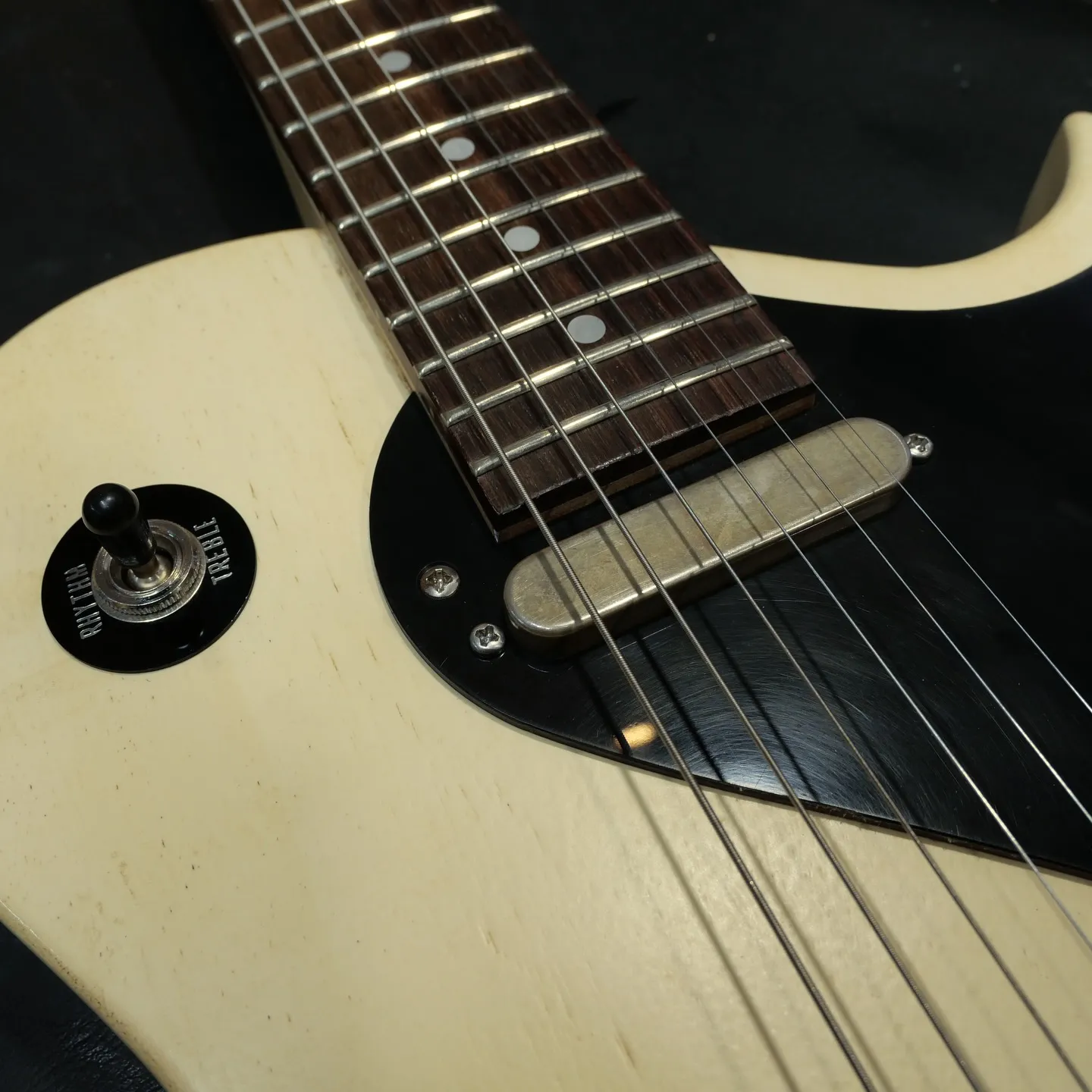 @miuraguitarworks on Instagram