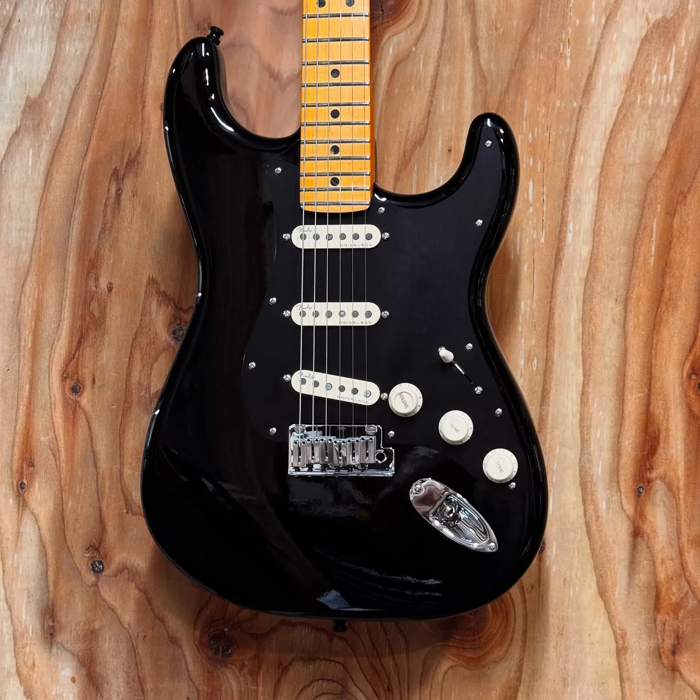 @miuraguitarworks on Instagram