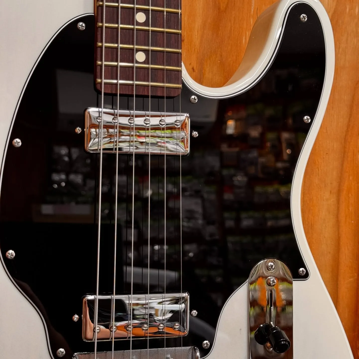 @miuraguitarworks on Instagram