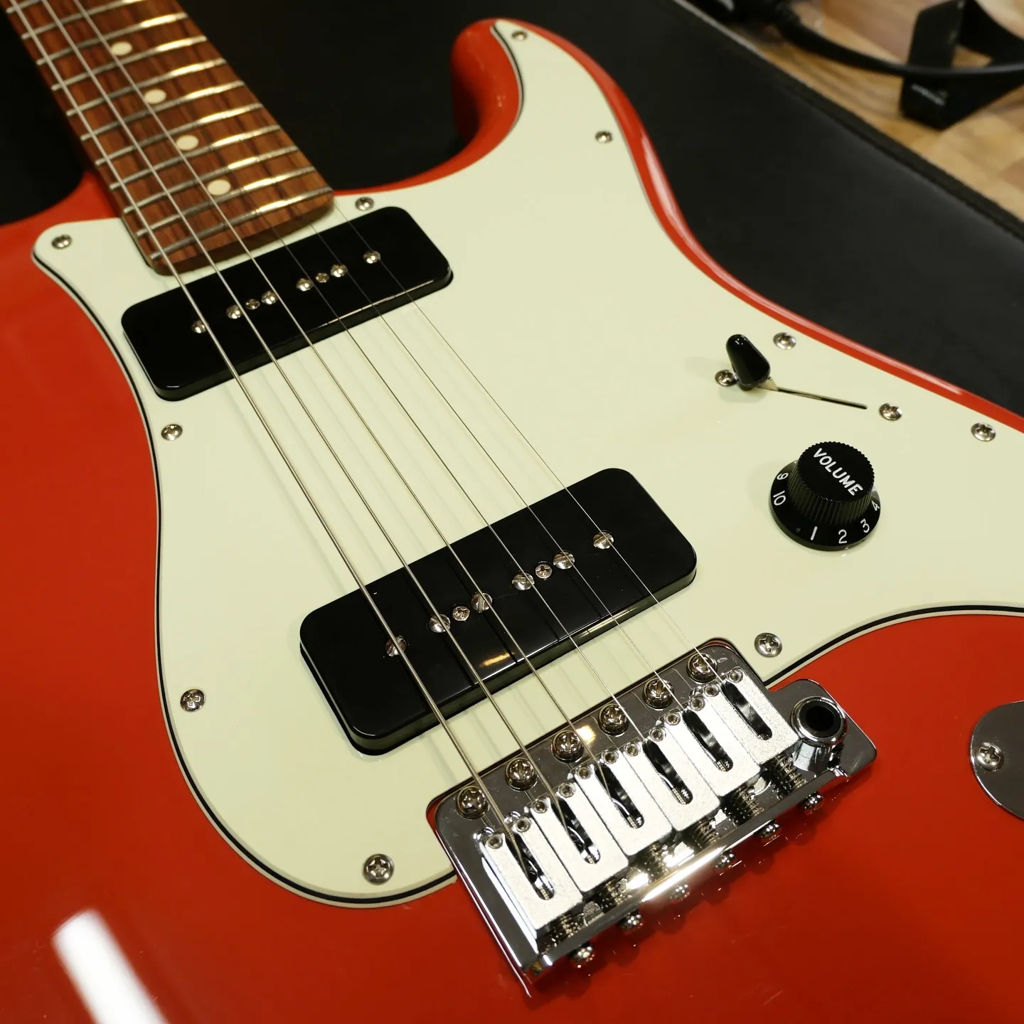 @miuraguitarworks on Instagram