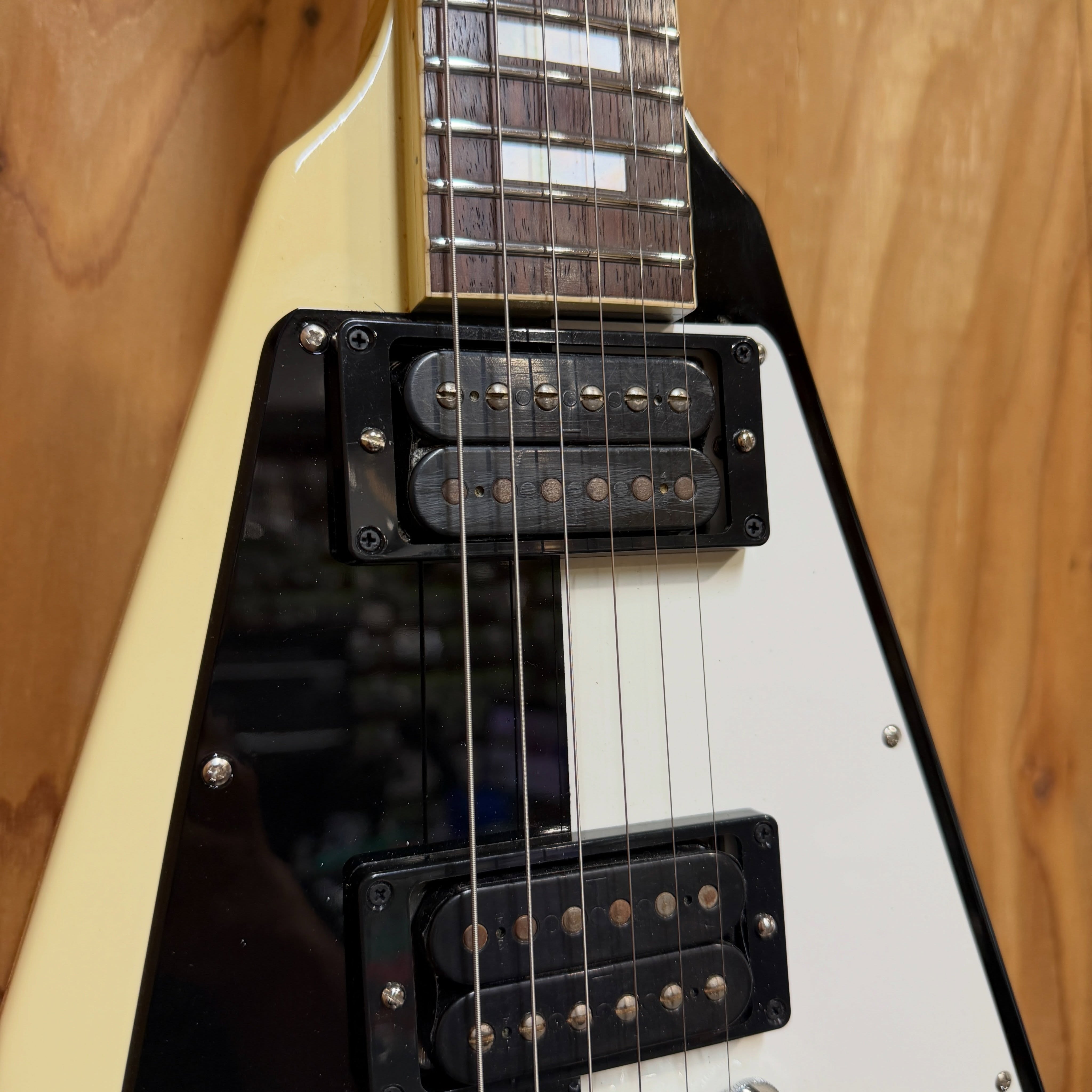 @miuraguitarworks on Instagram