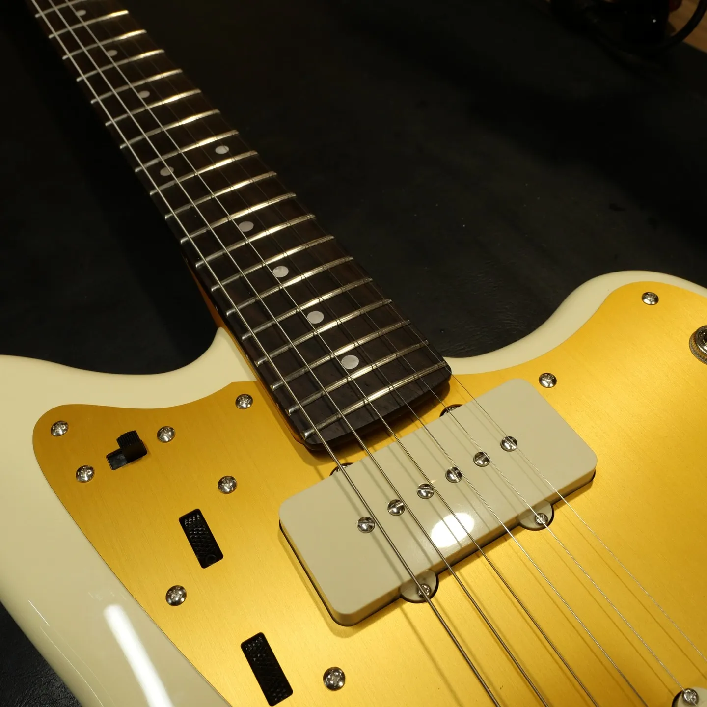 @miuraguitarworks on Instagram