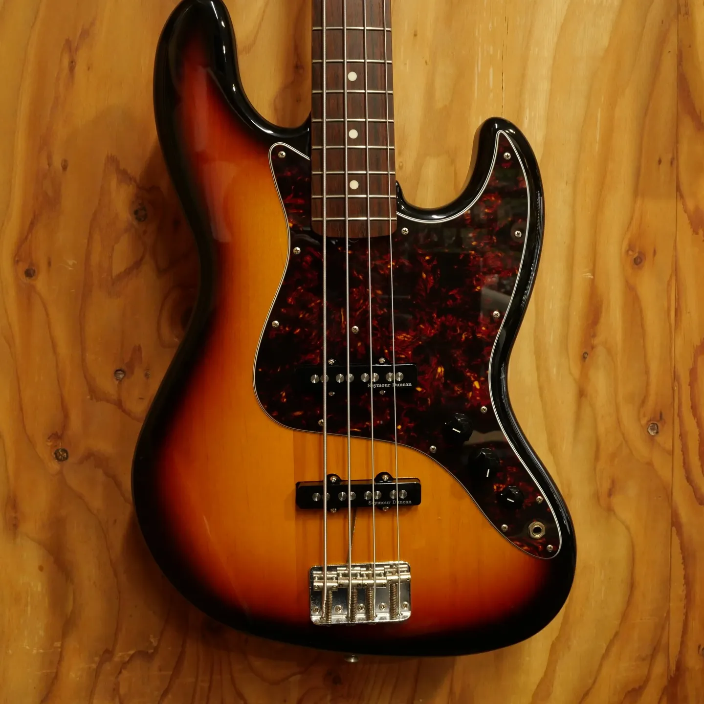 @miuraguitarworks on Instagram