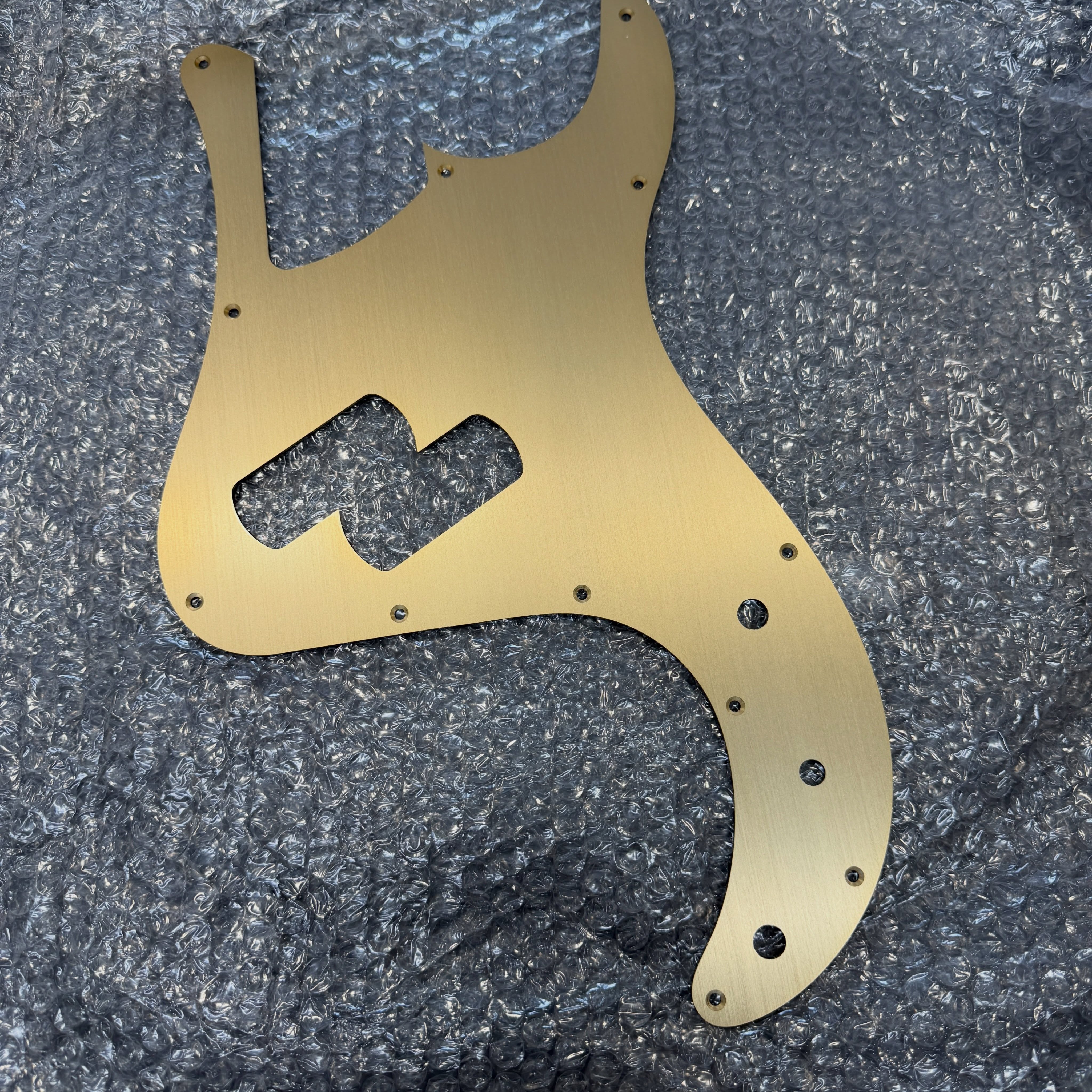 @miuraguitarworks on Instagram