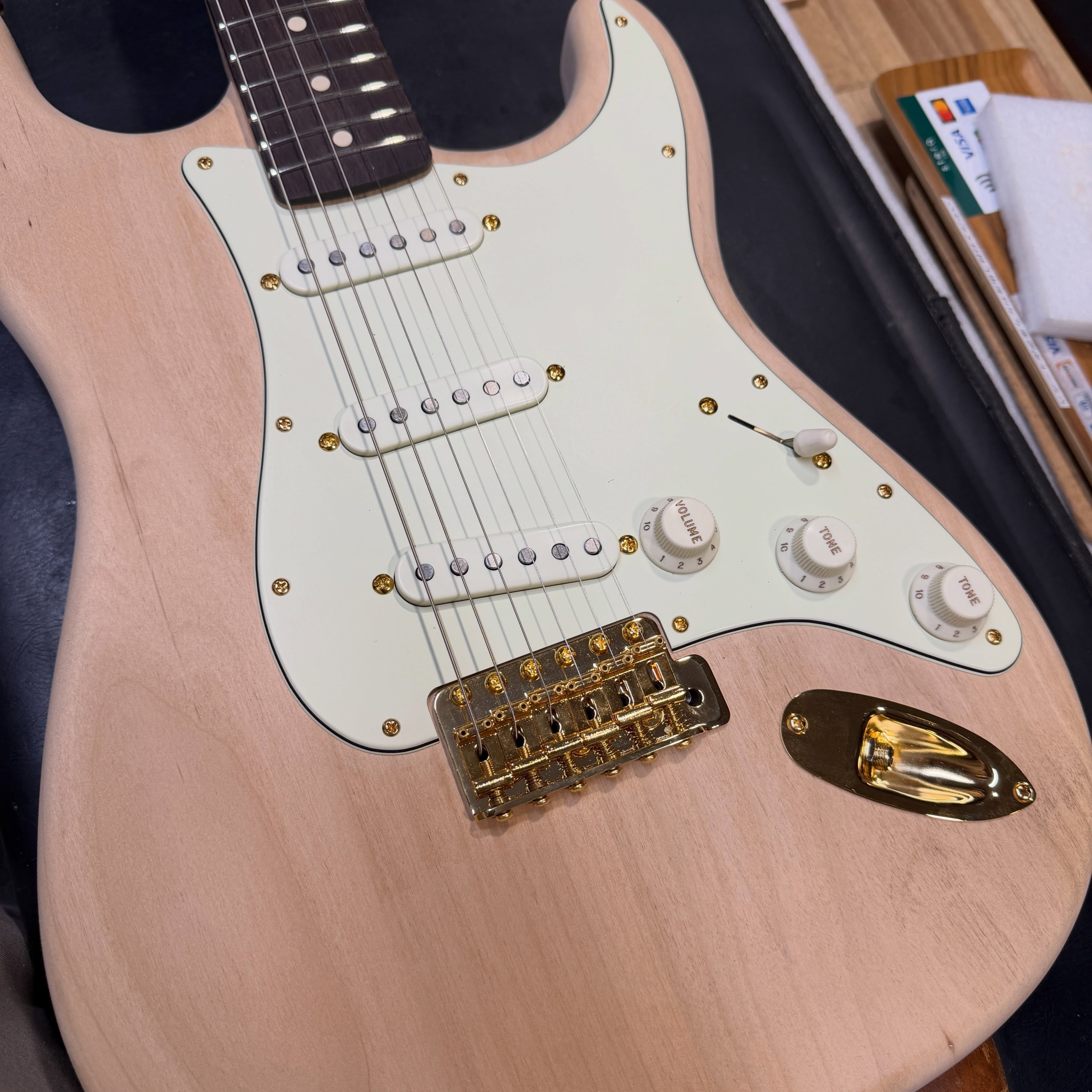 @miuraguitarworks on Instagram
