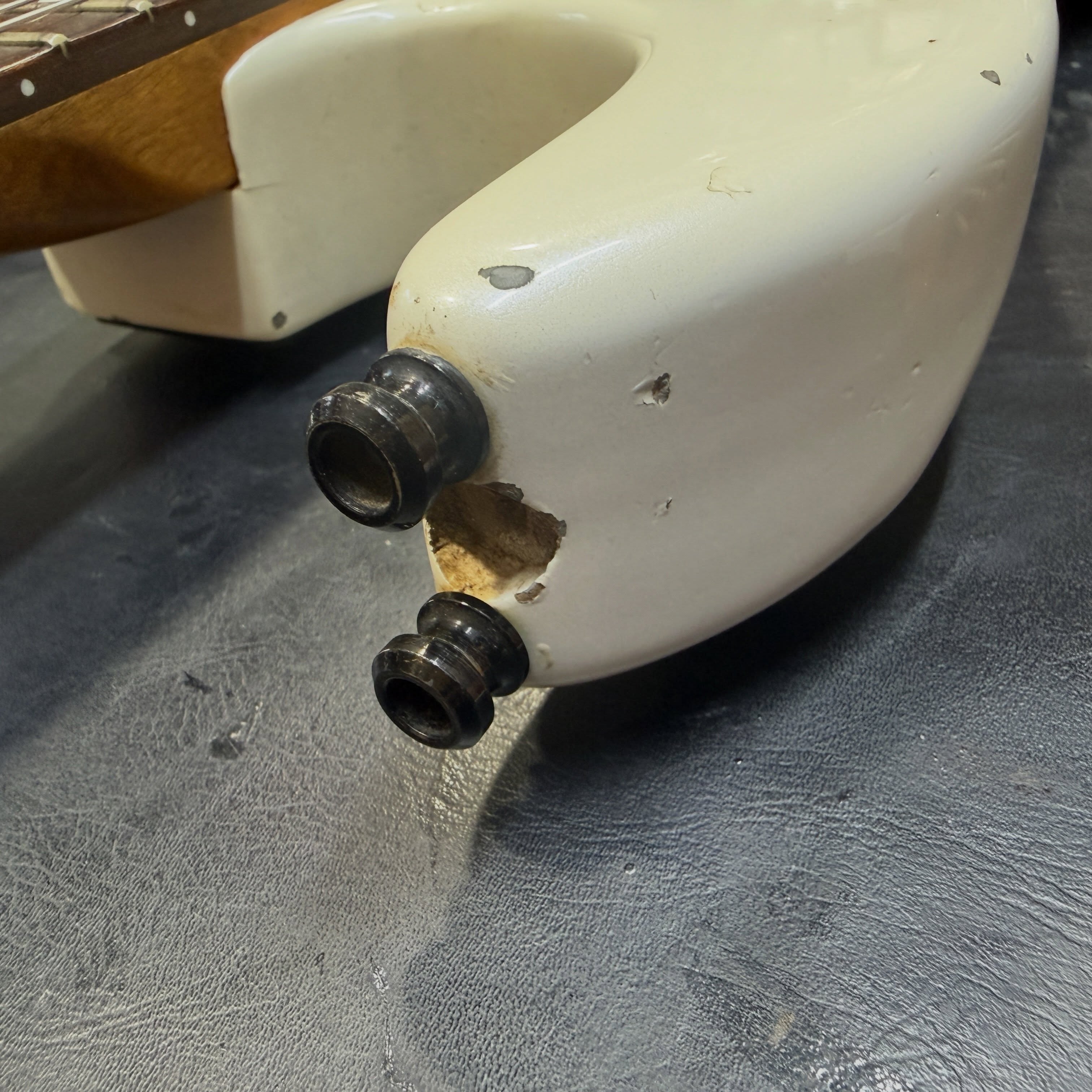 @miuraguitarworks on Instagram