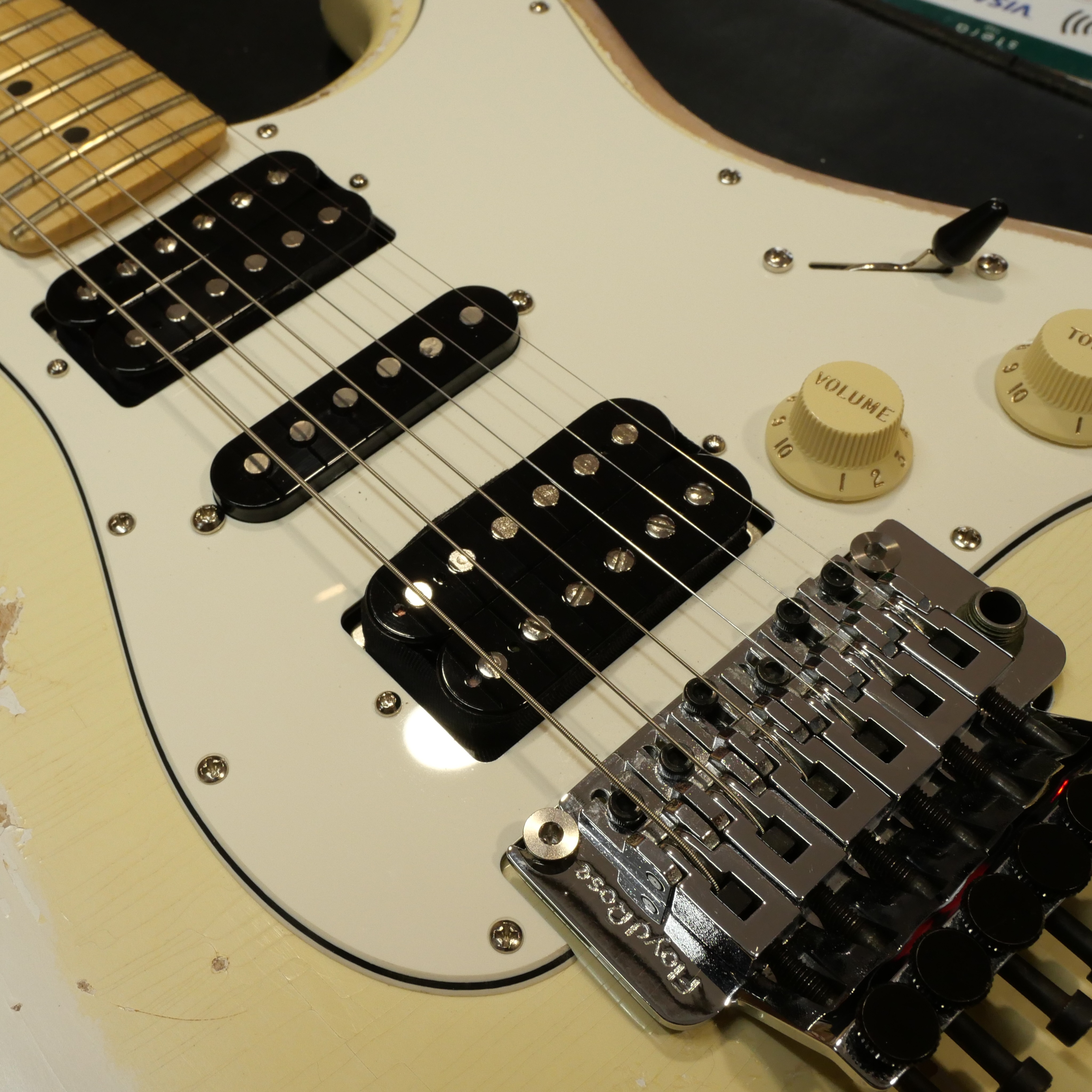 @miuraguitarworks on Instagram